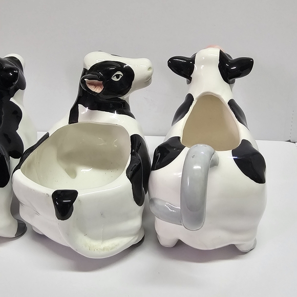 Ceramic Black And White Cow | Sugar Packet Holder And 2 Creamer Set - Picture 14 of 14
